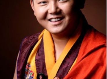 Son Eminence Gyalwa Dokhampa