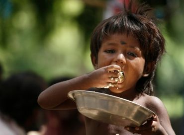 En 20 ans la mortalité infantile mondiale a baissé de 50 %