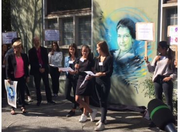 Simone Veil sur les murs pour la défense des droits humains